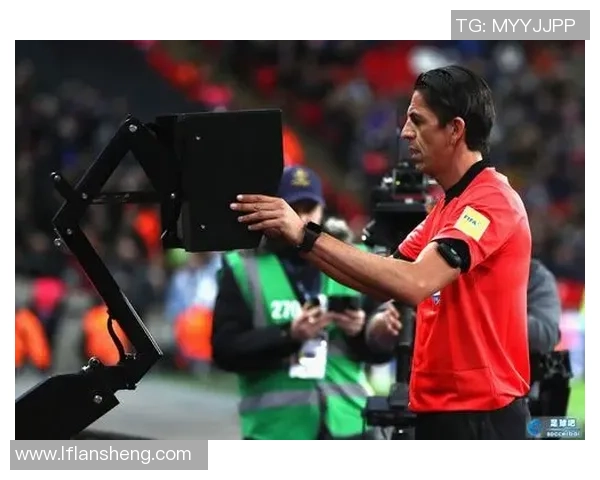 足球智能监控技术助力赛事分析与安全管理的创新发展之路